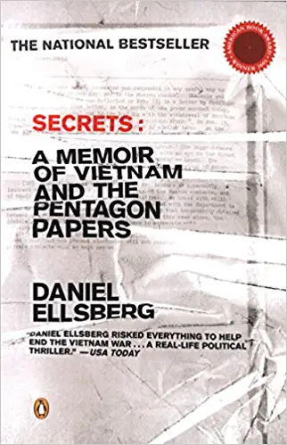 Book cover of Secret: A memoir of Vietnam and the Pentagon Papers by Daniel Ellsberg